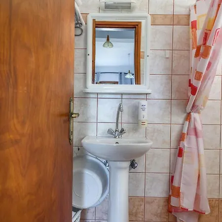 Avra Apartment