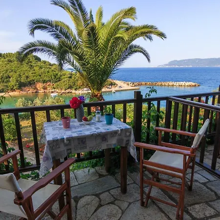 Apartment Avra
