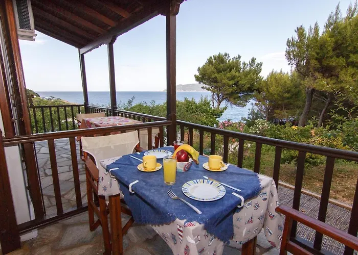 Апартаменты Avra *